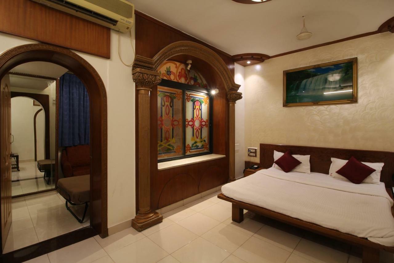 Hotel Shivam Пуна Экстерьер фото